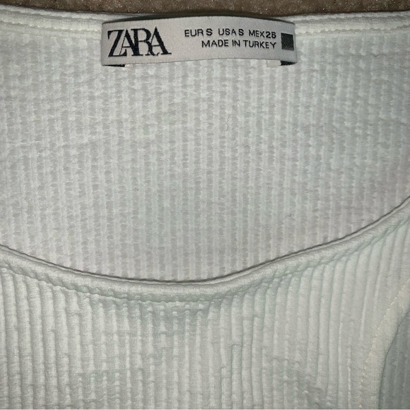 Zara Ribbed Cutout Top - Picture 4 of 4